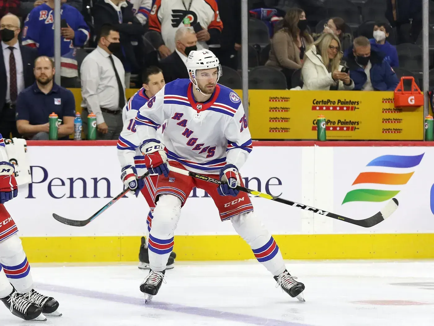 Former NHLer Tim Gettinger signs for the Steelers
